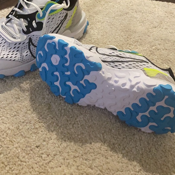 New - Picture 4 of 4